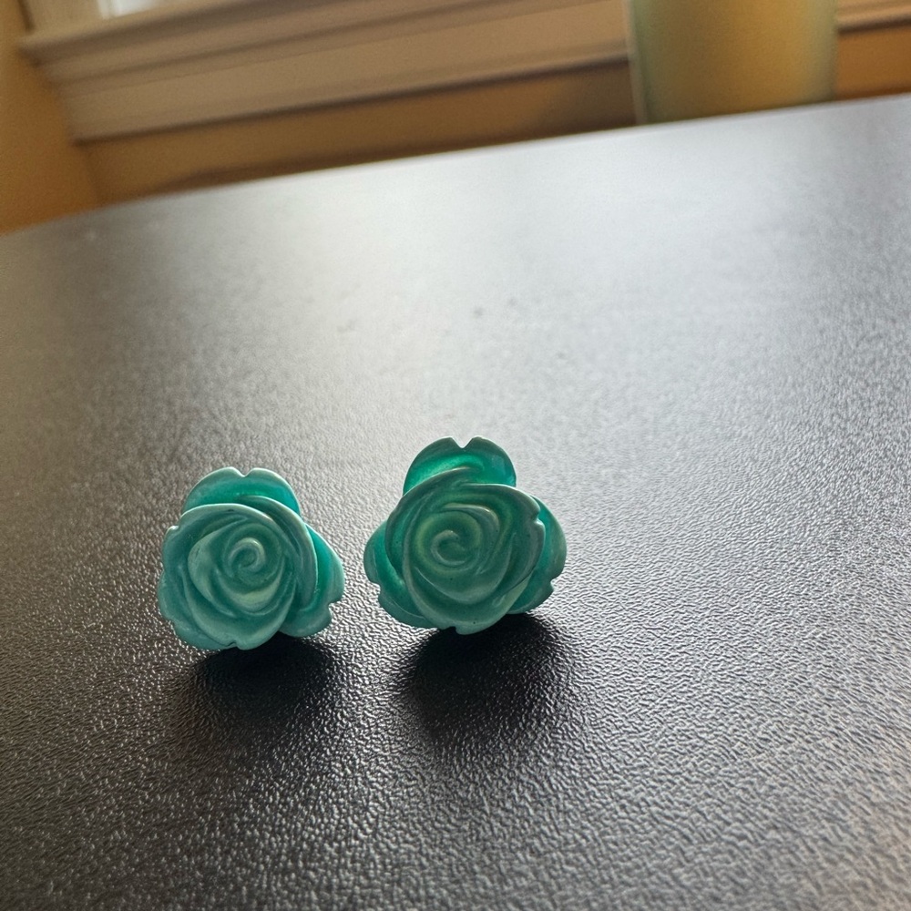 Betsey Johnson Turquoise Rose Earrings *VINTAGE, RARE FIND*